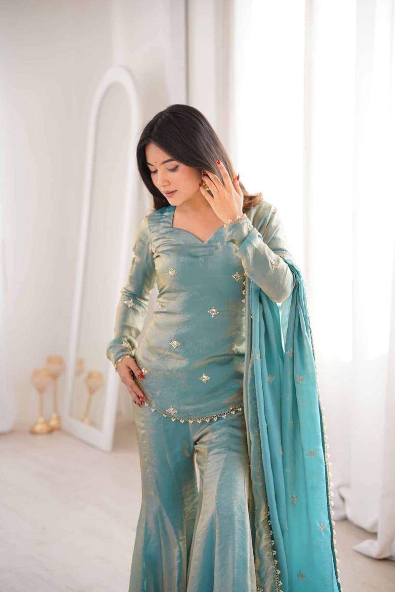 AAKRISH DESIGNERS HEAVY FRENDY SILK WITH LACE SUIT SET