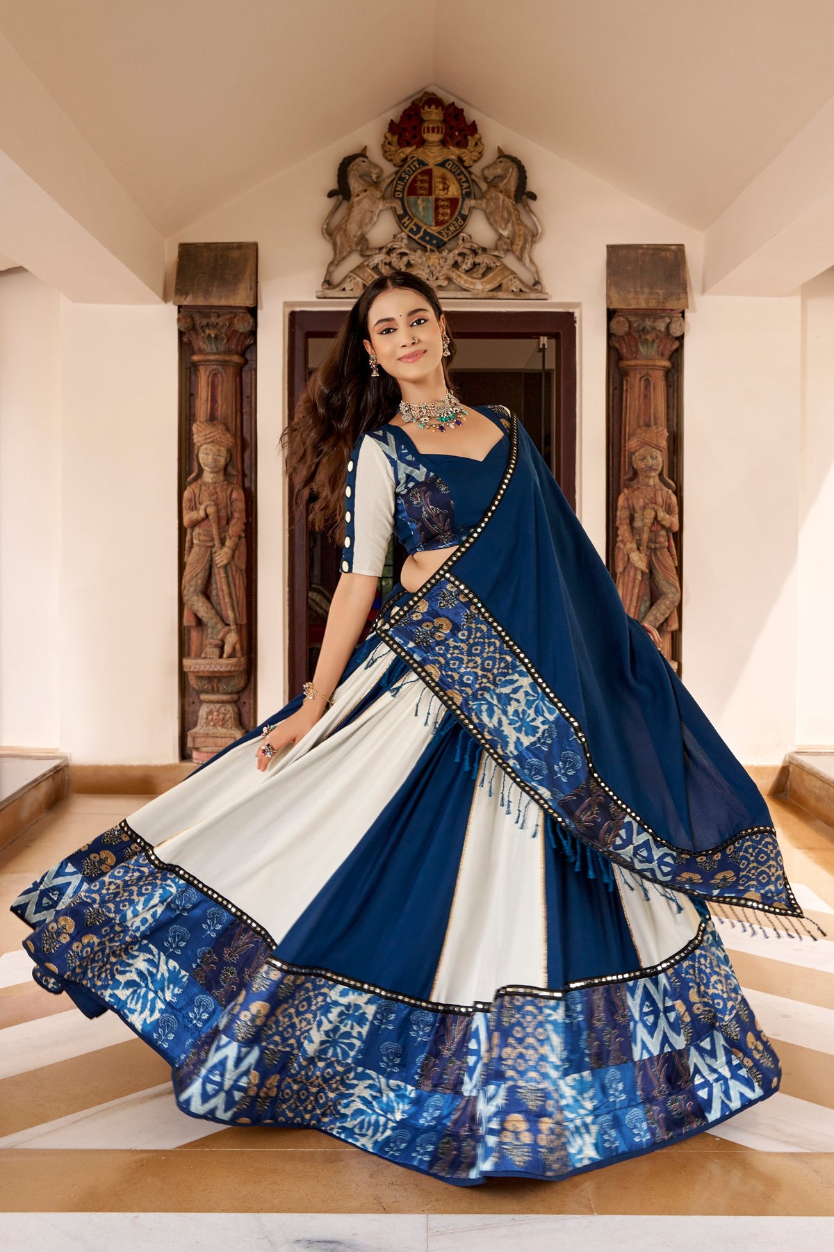 AAKRISH TRANDING TAHUKO LENGHA CHOLI COLLECTION
