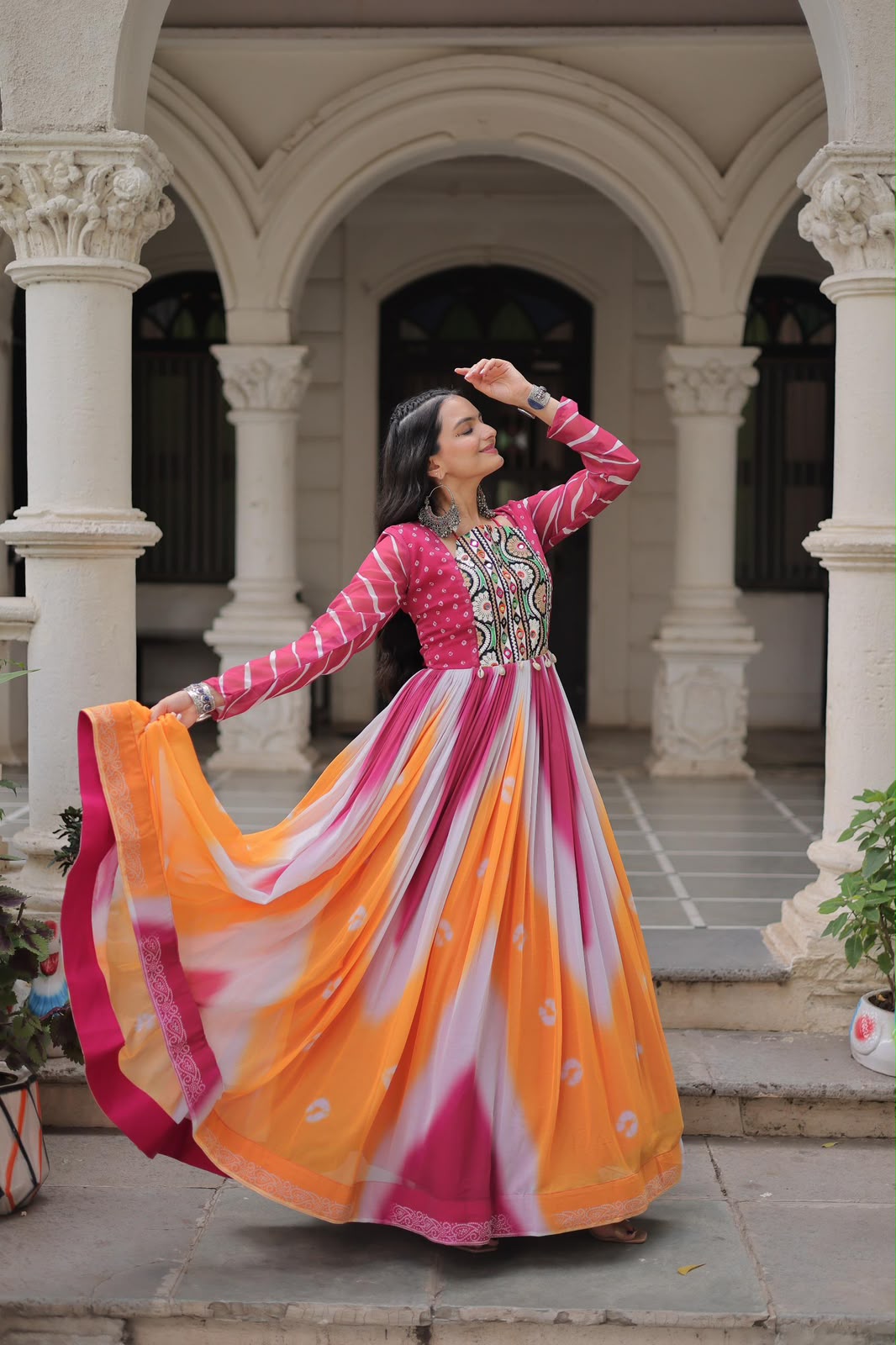 AAKRISH DESIGNERS EASY TO WEAR NAVRATRI COLLECTIOB GOWN UNIQE STYLE