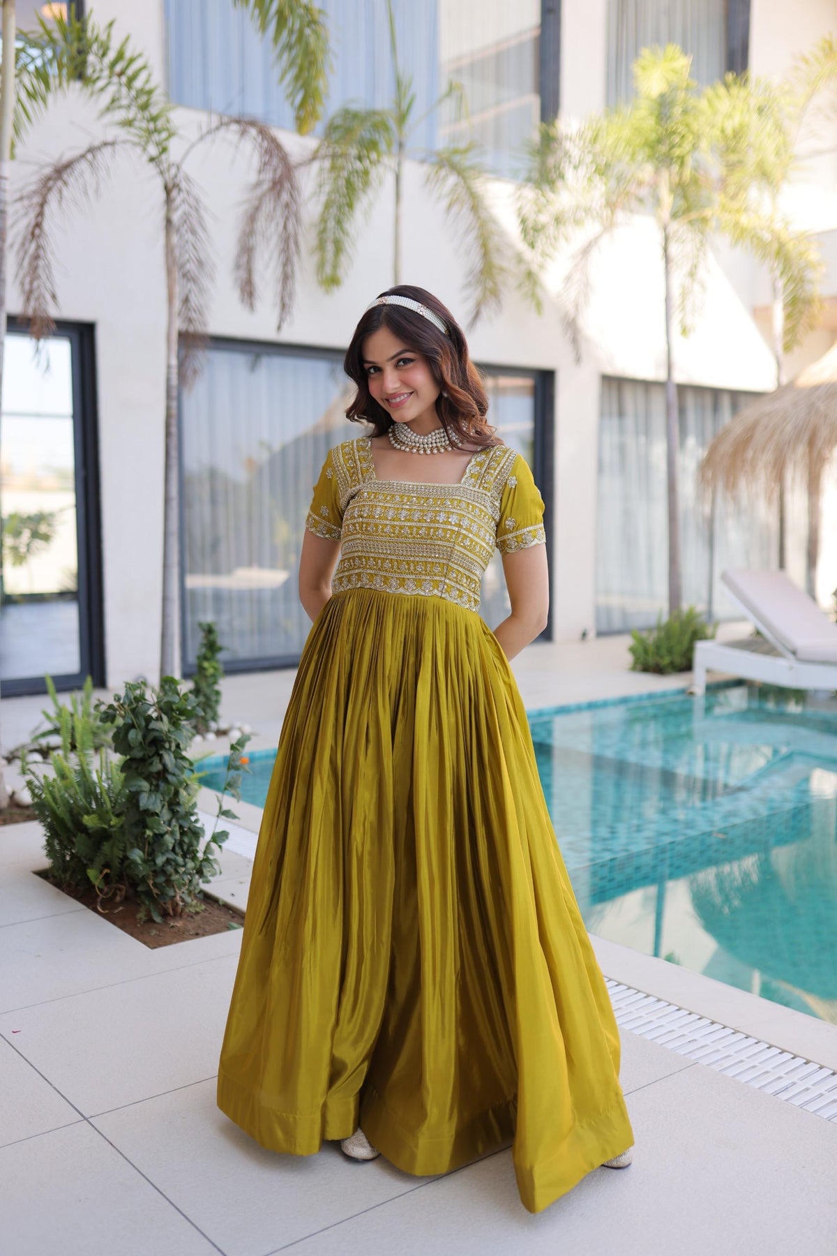 PREMIUM AAKRISH DESIGNER READYMADE GOWN COLLECTIONS