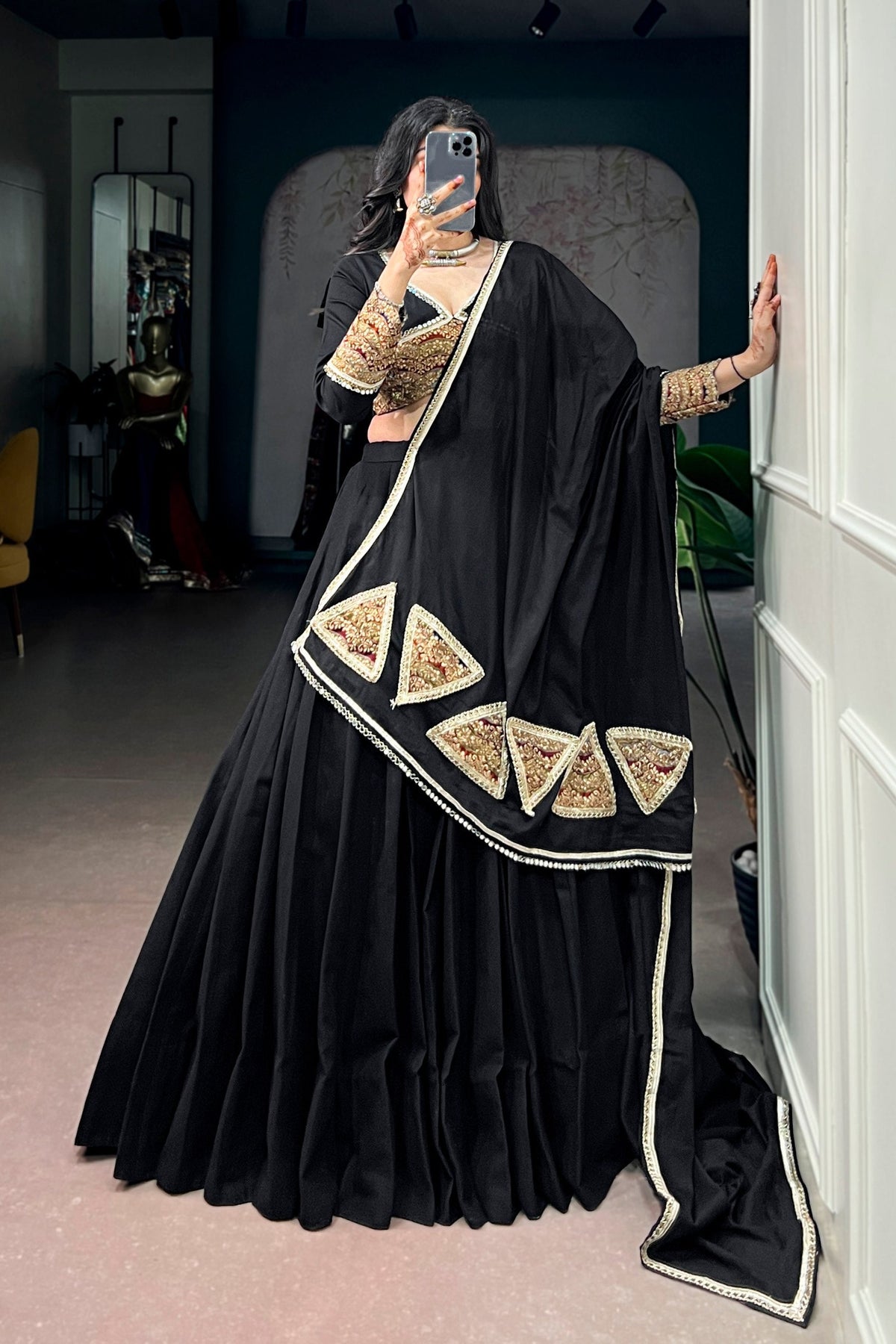 AAKRISH DESIGNERS BLACK BEAUTY TRANDING NAVRATRI LENGHA CHOLI STICHED