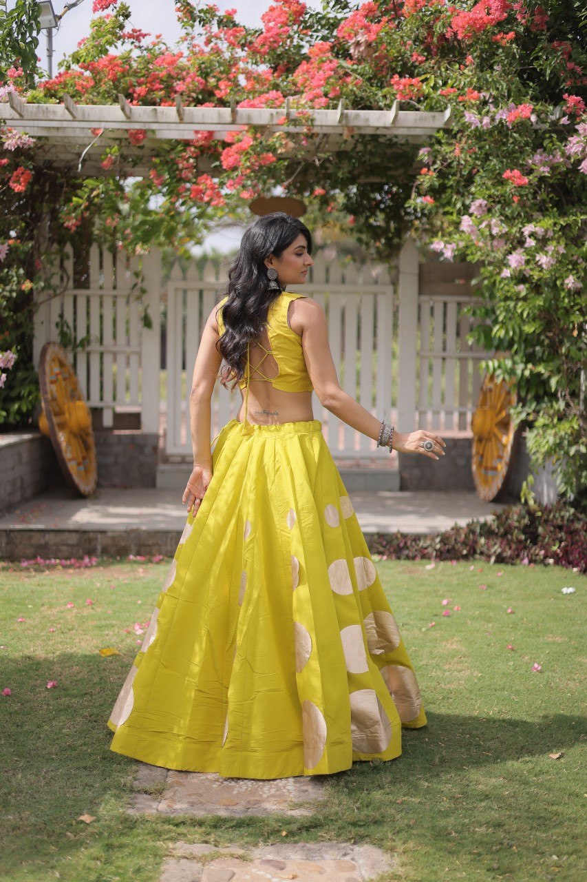 AAKRISH DESIGNERS NAVRATRI LEHENGA CHOLI COLLECTIONS 2026