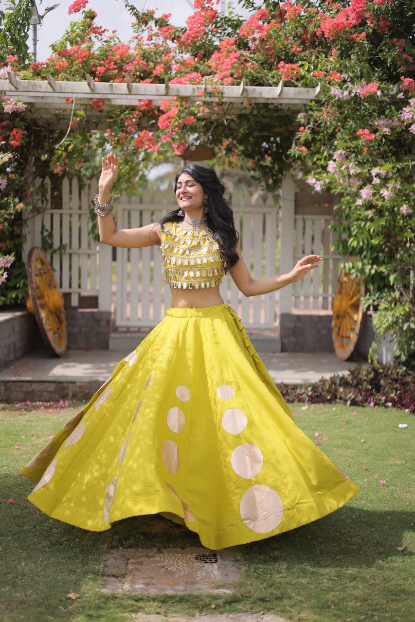 AAKRISH DESIGNERS NAVRATRI LEHENGA CHOLI COLLECTIONS 2026