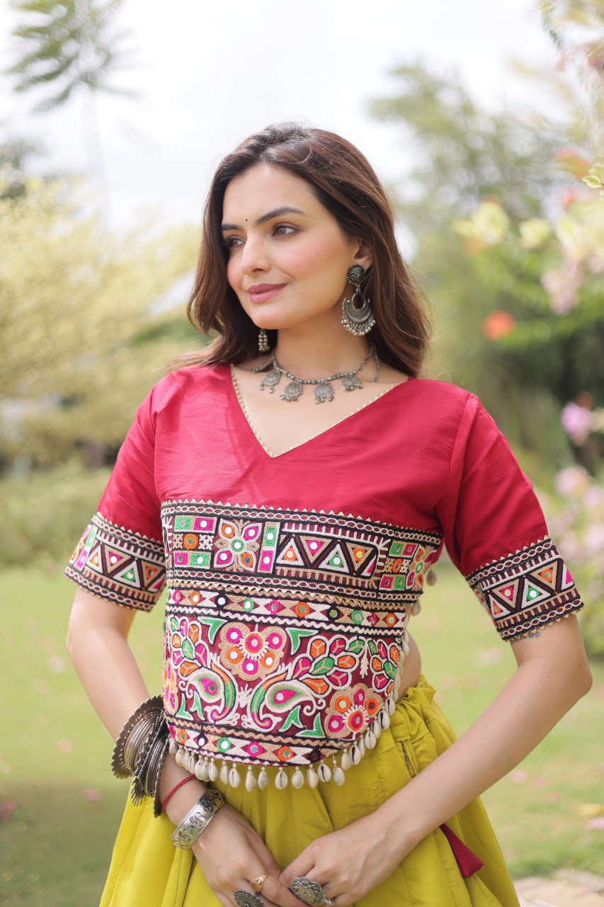 AAKRISH DESIGNERS NAVRATRI LEHENGA CHOLI COLLECTIONS-2026