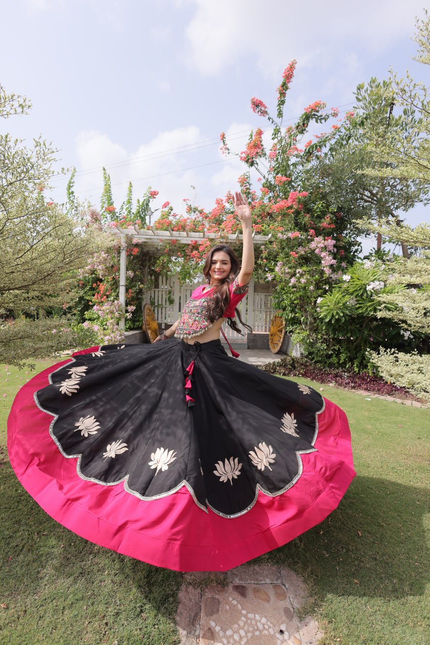 AAKRISH DESIGNERS NAVRATRI LEHENGA CHOLI COLLECTIONS-2026