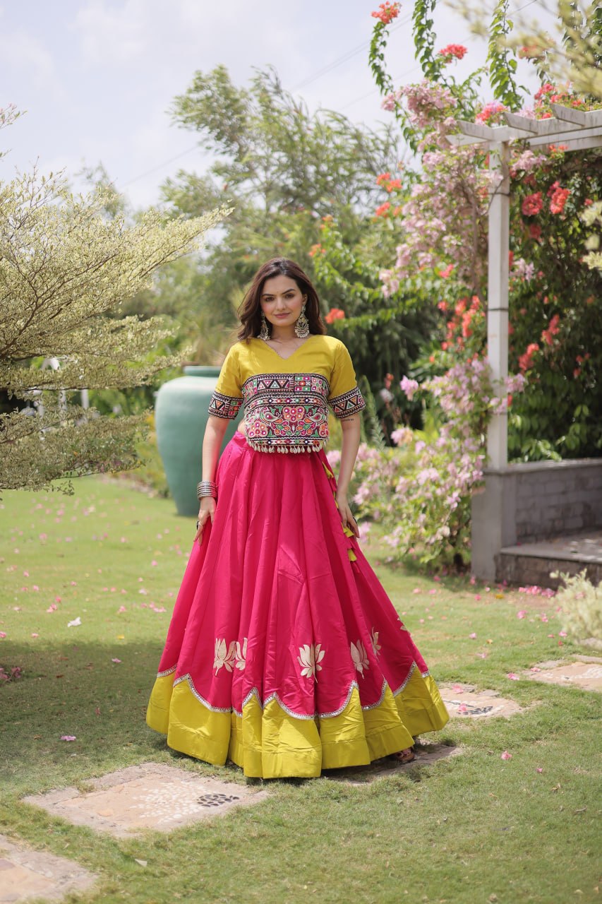 AAKRISH DESIGNERS NAVRATRI LEHENGA CHOLI COLLECTIONS-2026