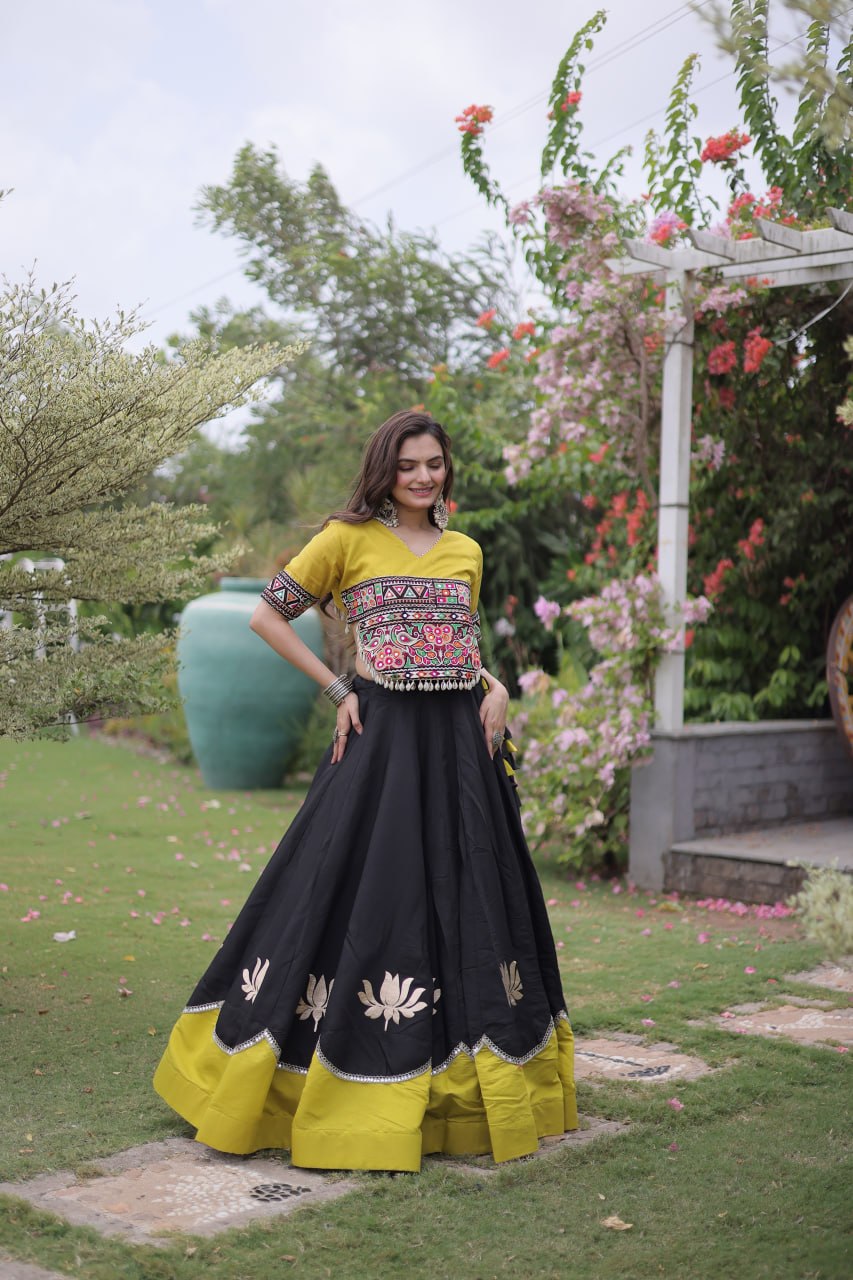 AAKRISH DESIGNERS NAVRATRI LEHENGA CHOLI COLLECTIONS-2026
