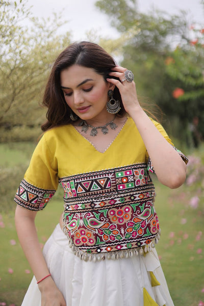 AAKRISH DESIGNERS NAVRATRI LEHENGA CHOLI COLLECTIONS-2026