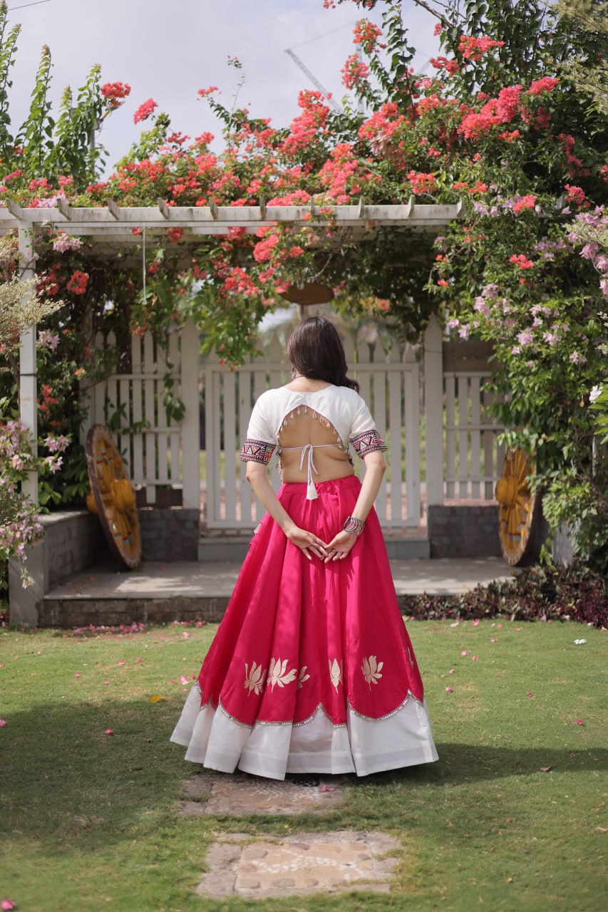 AAKRISH DESIGNERS NAVRATRI LEHENGA CHOLI COLLECTIONS-2026