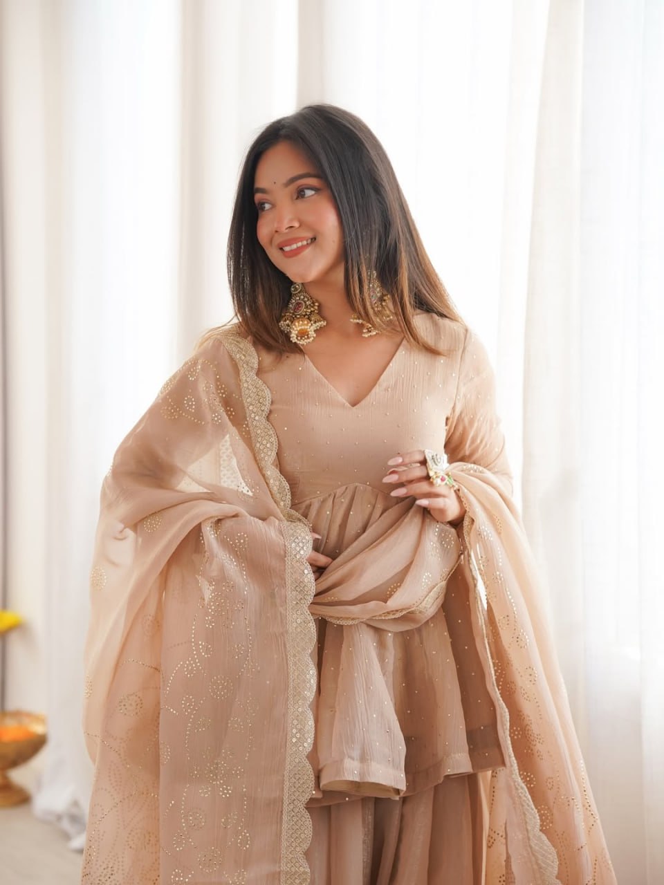 AAKRISH DESIGNERS TRANDING SUIT SET