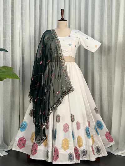 AAKRISH DESIGNERS NEW PATTERN LENGHA CHOLI WHITE 2026