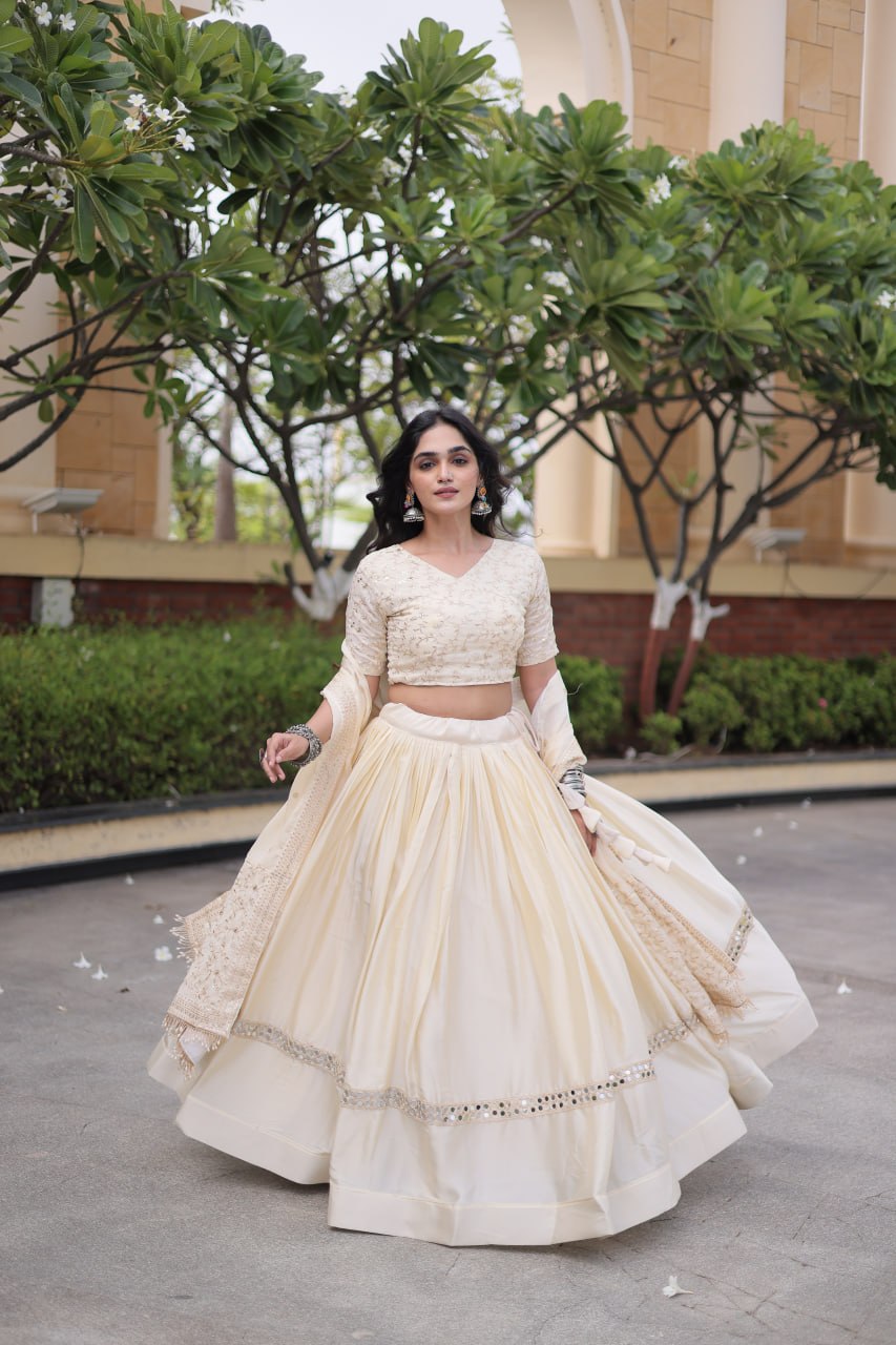 AAKRISH DESIGNERS LEHENGA CHOLI NAVRATRI & WEDDING COLLECTIONS 2026