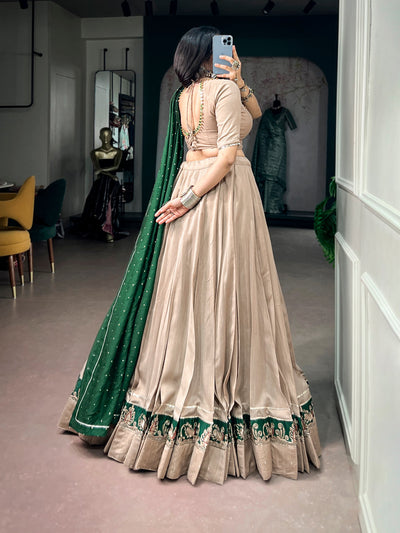AAKRISH DESIGNERS FULLY TRANDING NAVRATRI COLLECTION LENGHA CHOLI