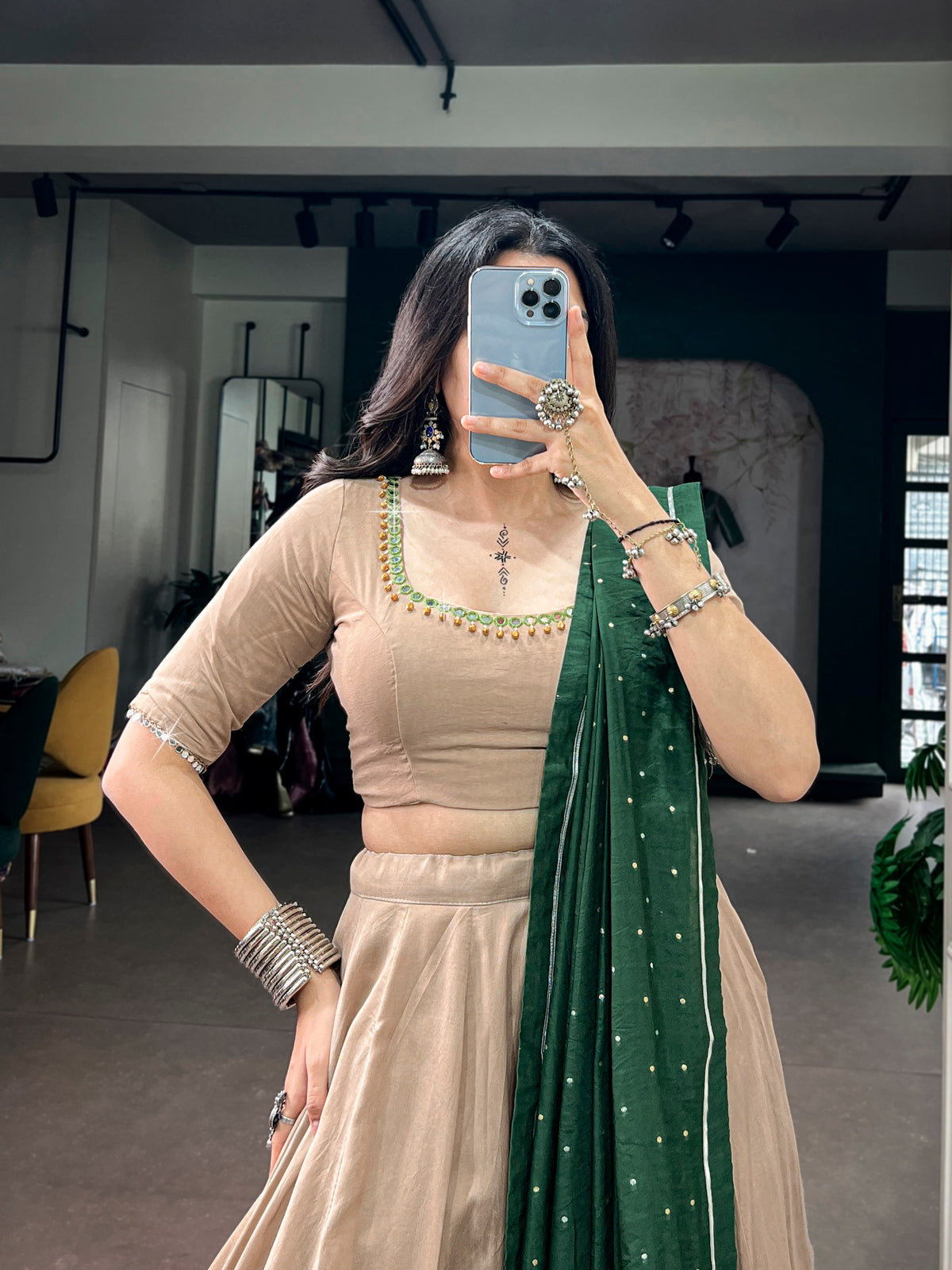 AAKRISH DESIGNERS FULLY TRANDING NAVRATRI COLLECTION LENGHA CHOLI