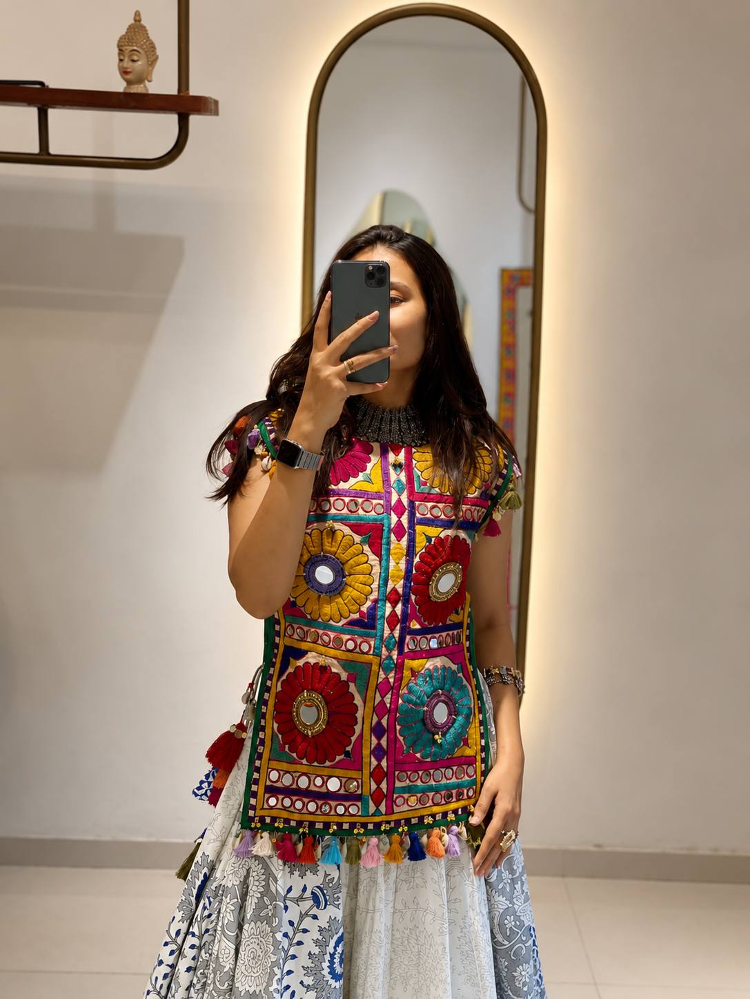 AAKRISH DESIGNERS PRESENTING NEW  TRENDING PARTYWEAR NAVRATRI COLLECTION LEHENGA CHOLI