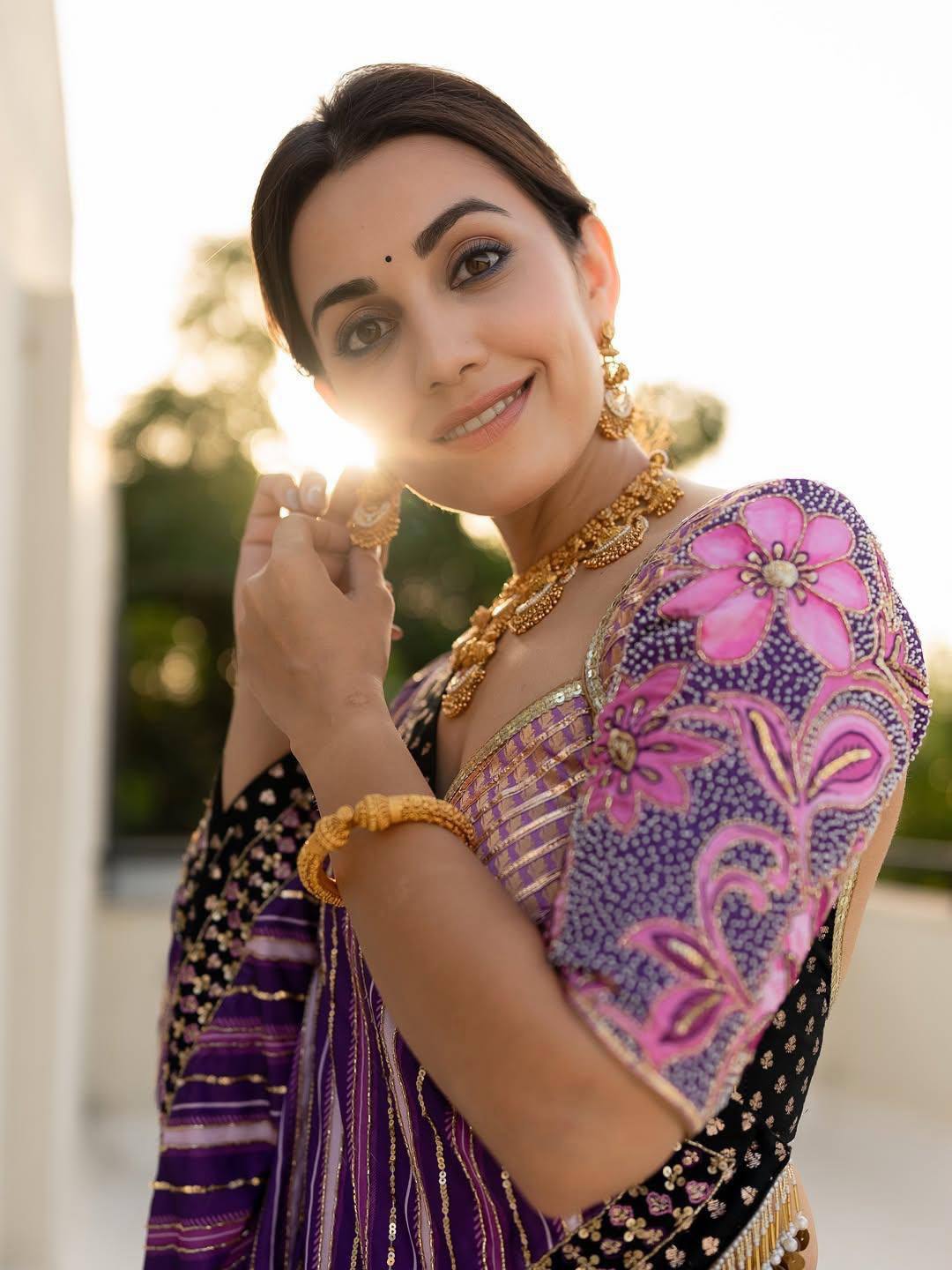 AAKRISH DESIGNERS PRESENTING NEW  TRENDING PARTYWEAR NAVRATRI COLLECTION LEHENGA CHOLI