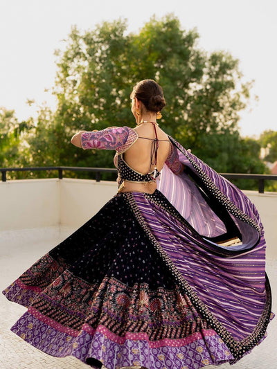 AAKRISH DESIGNERS PRESENTING NEW  TRENDING PARTYWEAR NAVRATRI COLLECTION LEHENGA CHOLI