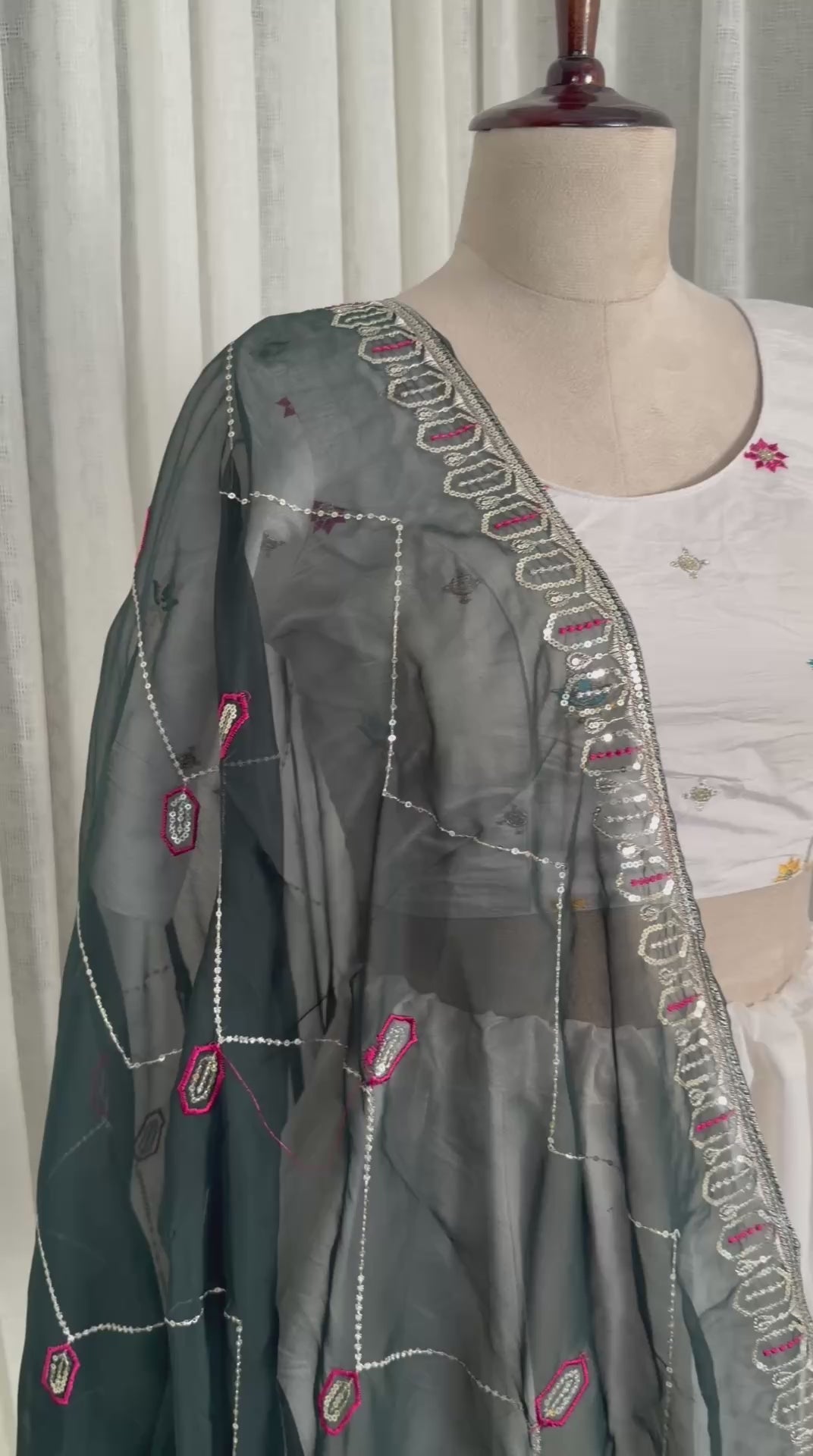AAKRISH DESIGNERS NEW PATTERN LENGHA CHOLI WHITE 2026